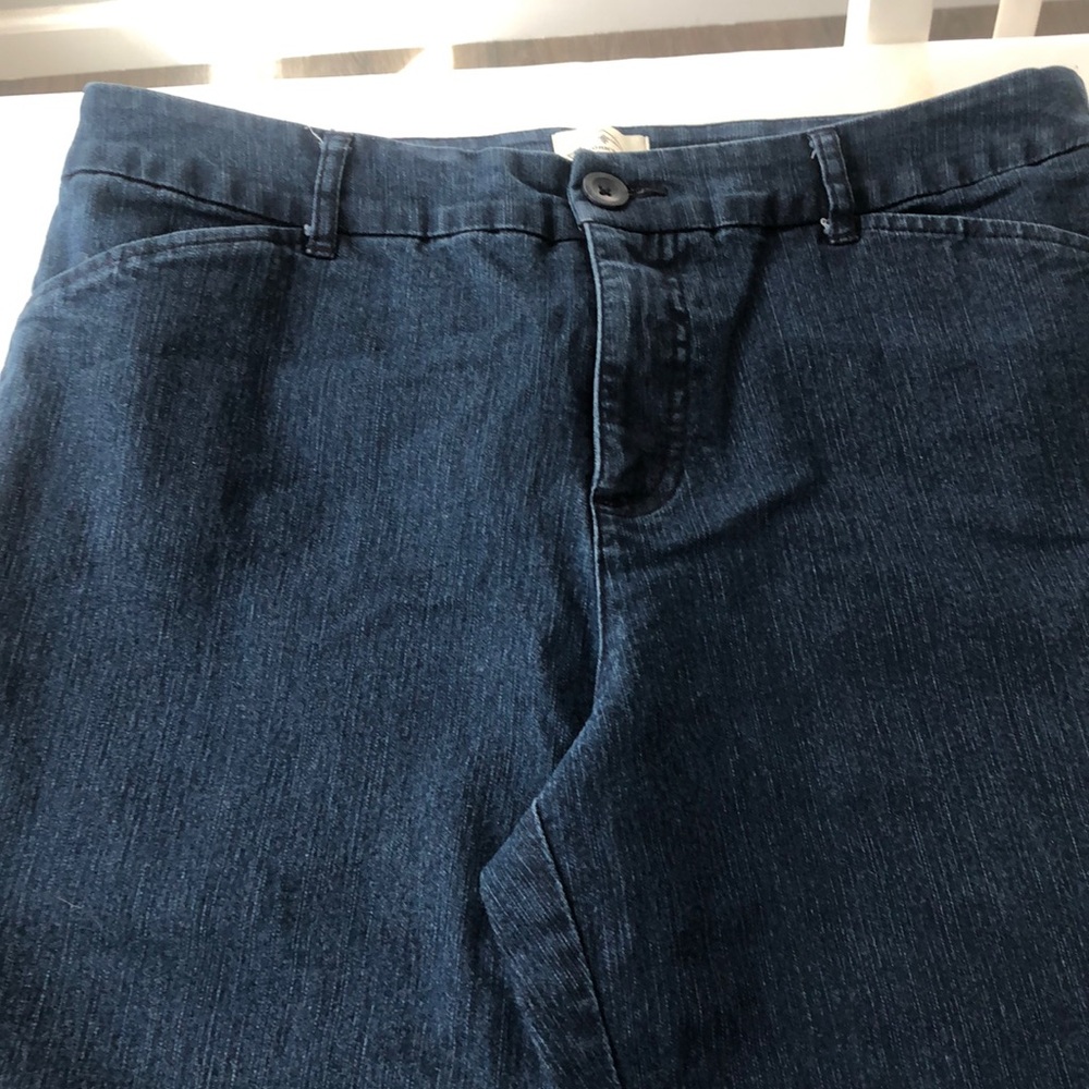 Woman’s Jean capris